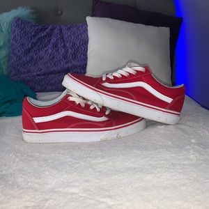 Red vans (men’s 6) (women’s 7.5)